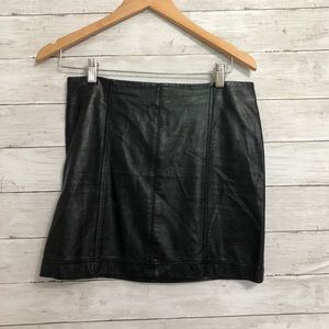Faux leather mini skirt